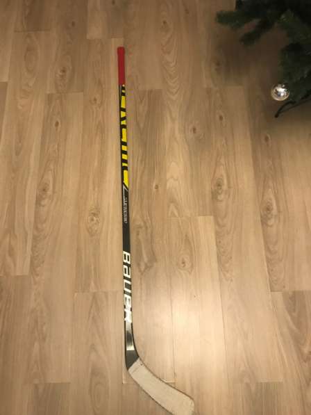 Клюшка хоккейная