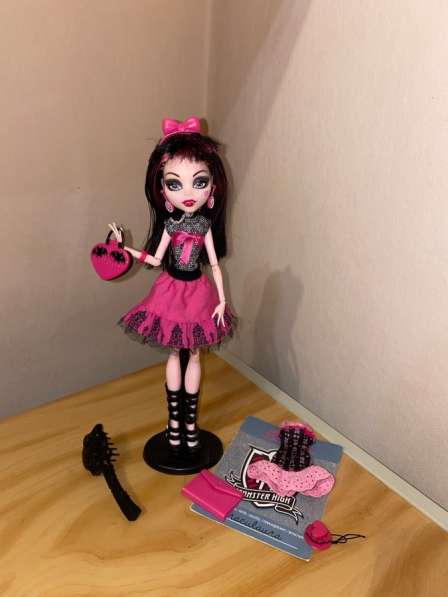 Кукла Монстер Хай Monster High Дракулаура в фото 5