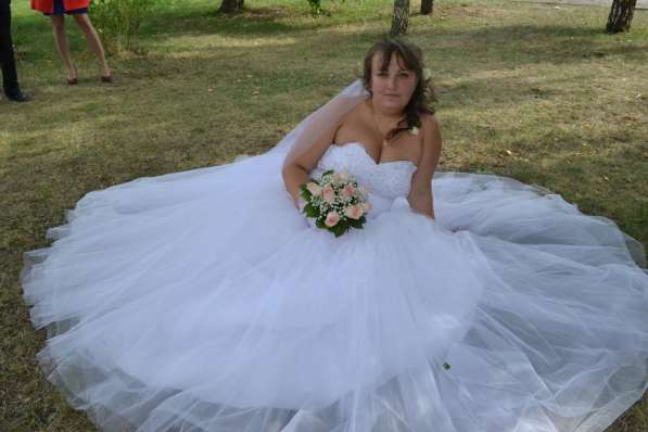 Продаем свадебное платье и туфли в Омске фото 3