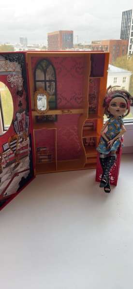 Кукла в Москве