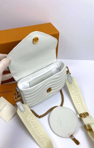 Женская сумочка-клатч Louis Vuitton 4 цвета в Москве фото 5