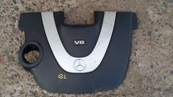 Декоративная накладка на двигатель на Mercedes-Benz GL