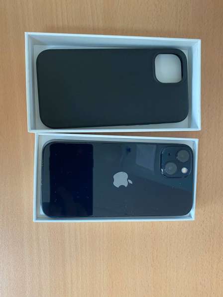 Продам iPhone 13