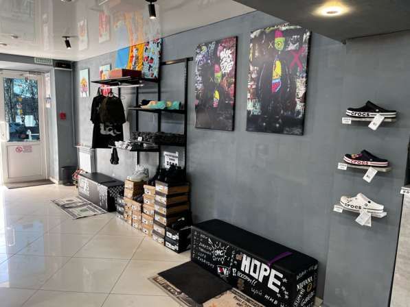 Продаётся магазин кроссовок в Москве фото 5