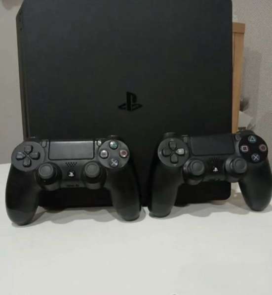 Play Station 4 slim (1 терабайт памяти)