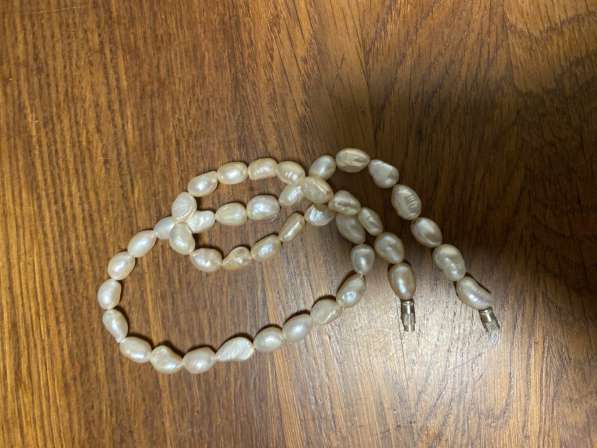 Бусы продам