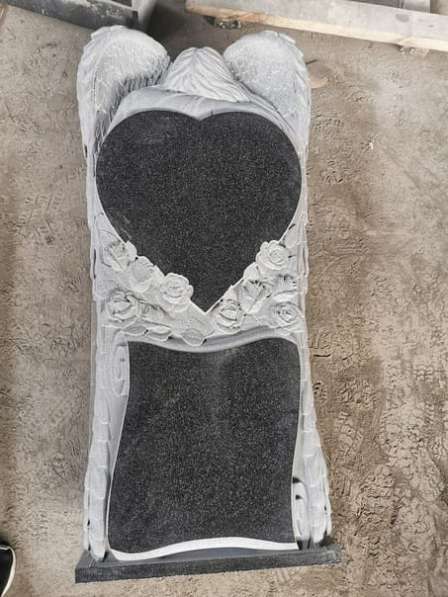 Памятник на могилу в виде сердца в Петрозаводске фото 3