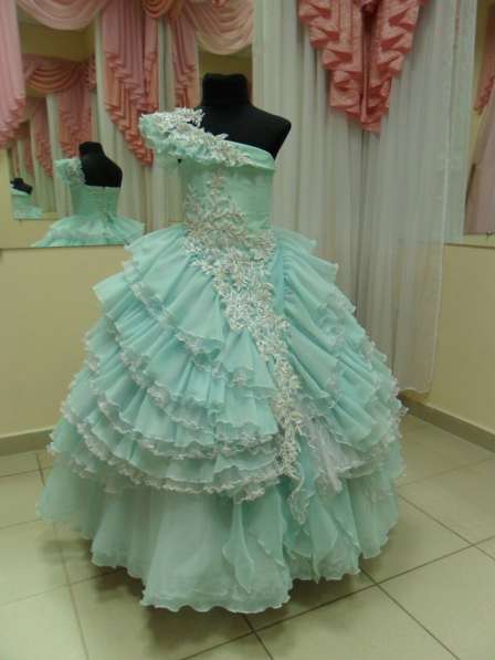 Прокат (продажа) красивых платьев на выпускной, праздник в Севастополе фото 3