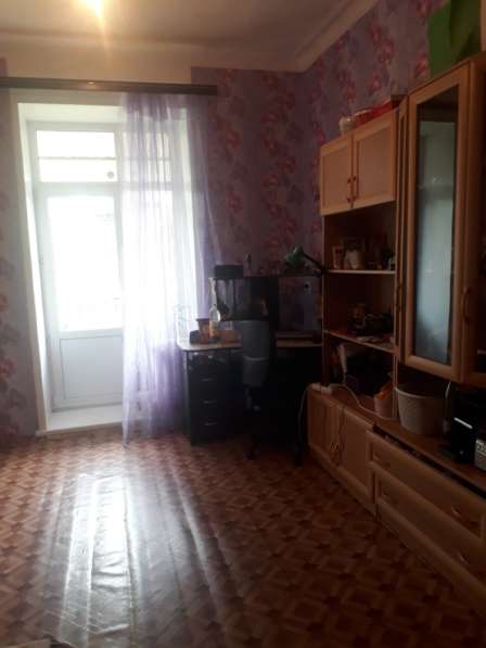 Продам комнату в Орехово-Зуево.Жилая площадь 60 кв.м.Дом кирпичный.Есть Балкон.