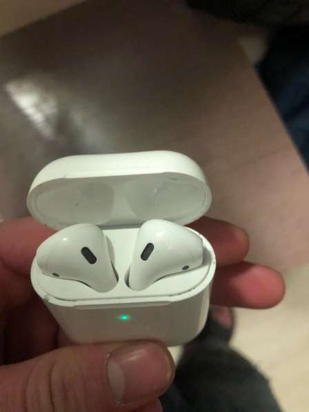 AirPods 2