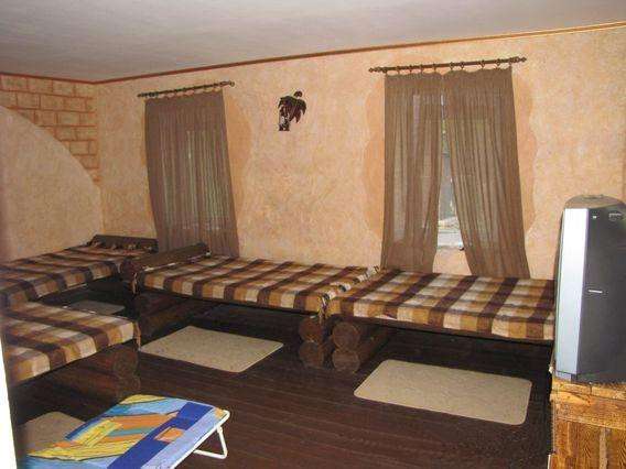 Продается гостиница в Крыму в лесу у реки,на участке 2,12 га в Белогорске фото 4