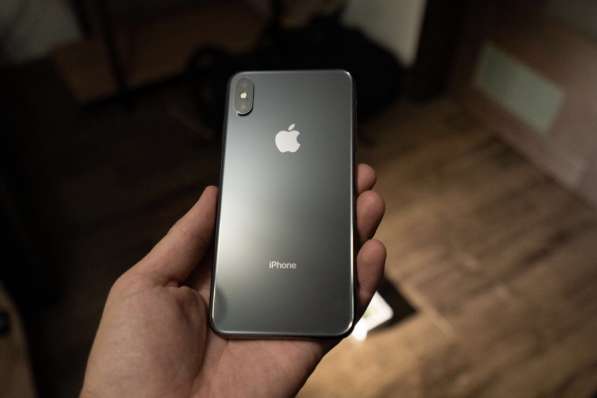 Продам IPhone X Max