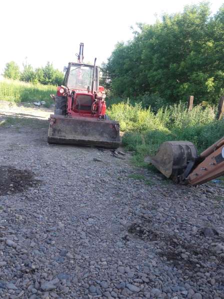 Аренда услуги экскаватора погрузчик в Красноярске