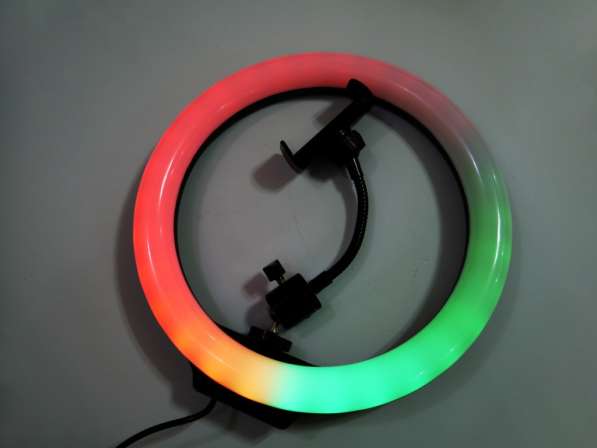 Кольцевая LED лампа RGB MJ26 26см 1 крепл. тел USB в фото 7