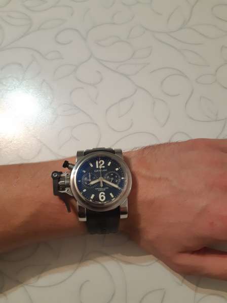 Мужские часы Graham chronofighter Oversize в фото 3