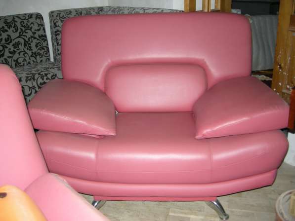 Комплект диван+кресло+пуф в Таганроге фото 4
