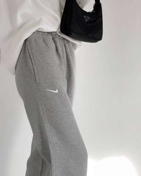Штаны Nike (Женские) в фото 5