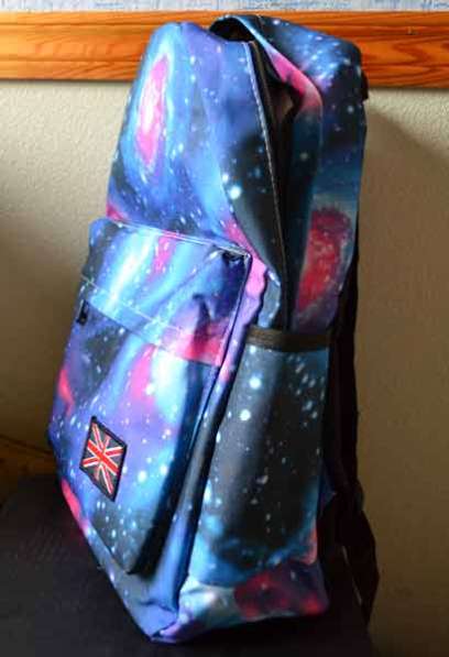 Рюкзак школьный абсолютно новый - космический