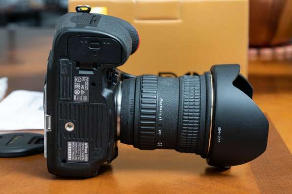 Nikon D800 36.3MP Digital SLR Camera - Black Body + Battery в фото 3
