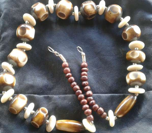 Ожерелье из слоновой кости из Индии