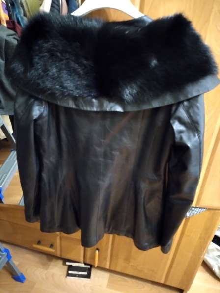 Продам куртку женска натуральная кожа в Нижневартовске фото 3