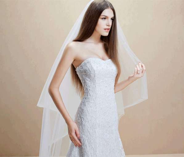 Испанское кружевное свадебное платье ручной работы в Москве
