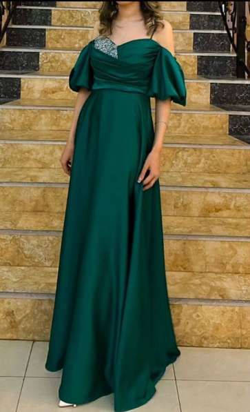 Вечернее платье