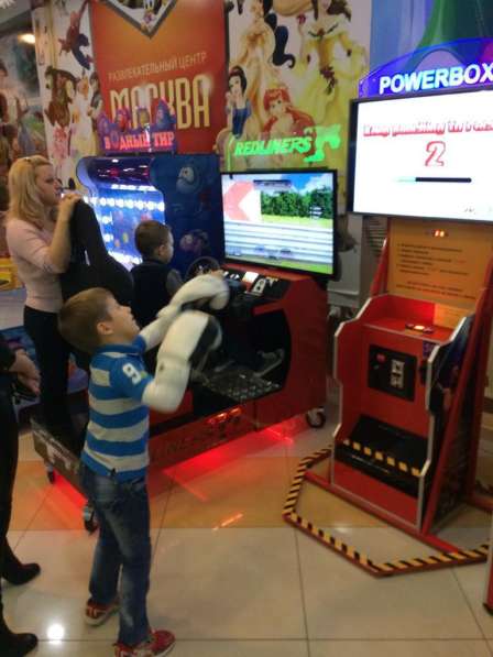 Развлекательный автомат БОКС, видеосимулятор в Барнауле