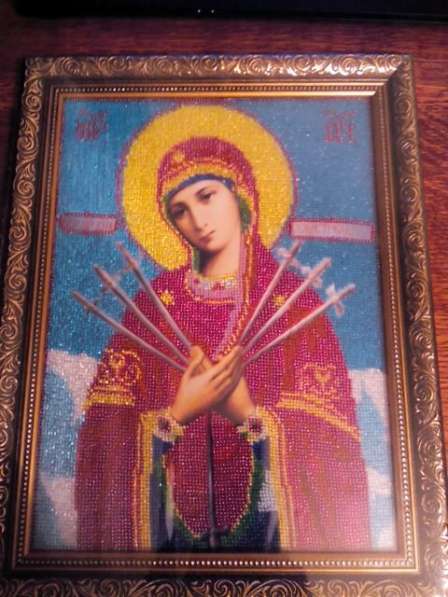 Продаётся вышитый бисером образ пресвятой Богородицы в Симферополе фото 5