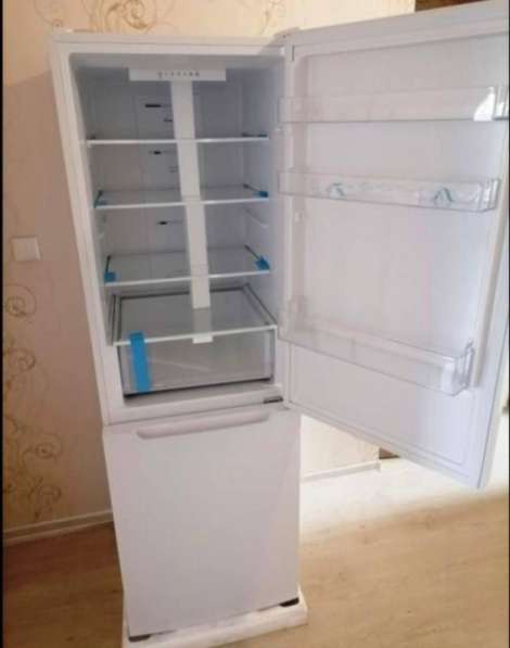 Холодильник Candy CCRN 6180W в Москве
