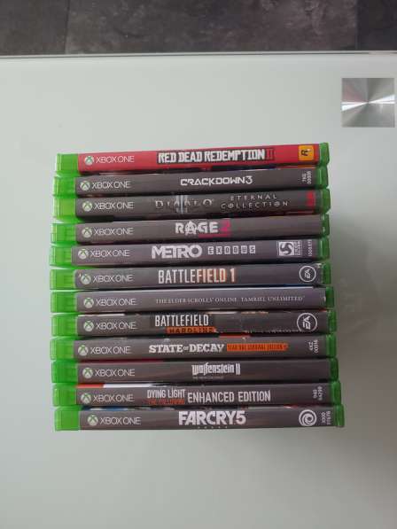 Set mit 12 Discs für Xbox One в 