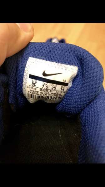Кроссовки Nike новые для мальчика в Москве
