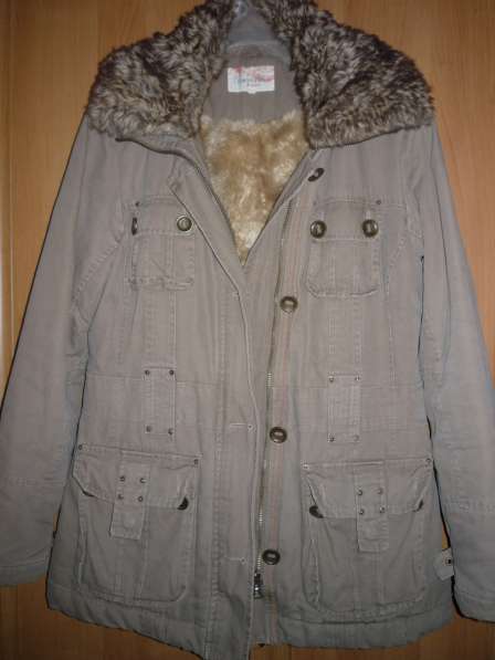 Зимняя куртка в стиле милитари