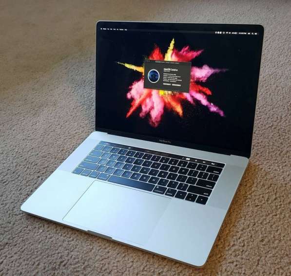 Apple MacBook Pro 15.4" Mid 2019: 16GB RAM, 512GB SSD, i9