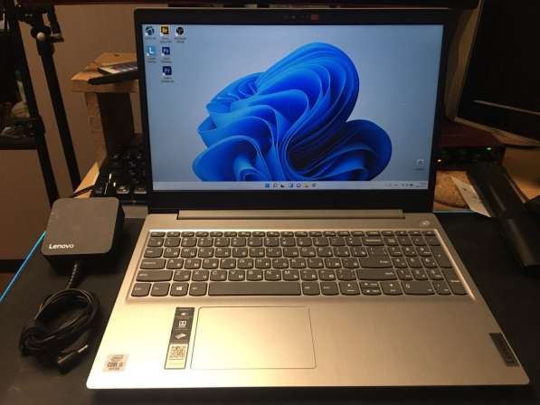 Ноутбук Lenovo IdeaPad 3i 15IIL05