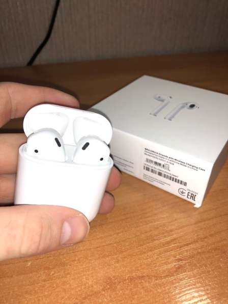 AirPods 2 в Санкт-Петербурге фото 7