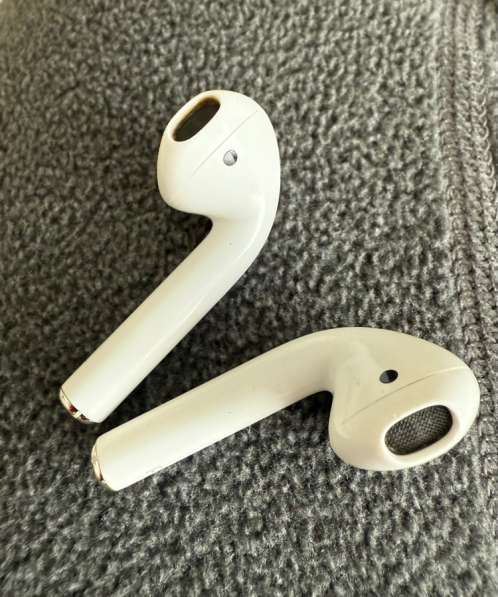 Беспроводные наушники AirPods 2 в Калининграде фото 4