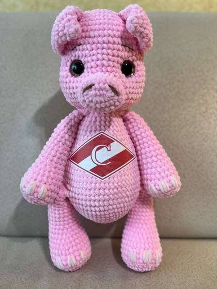 Вязаный Спартак поросенок в Калуге