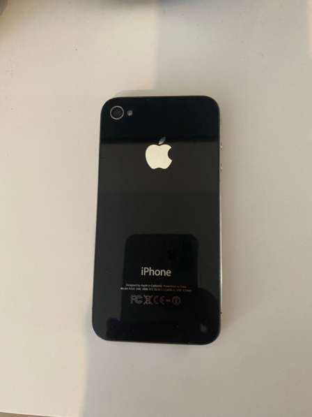 IPhone 4 8gb iOS 5.0.1 в Санкт-Петербурге