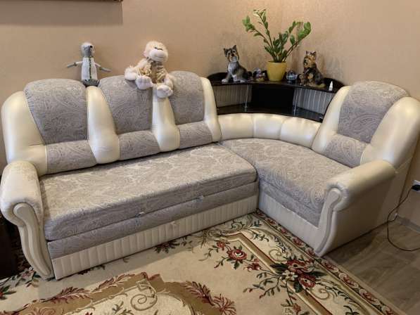 Продам угловой диван с креслом кроватью в Москве фото 3