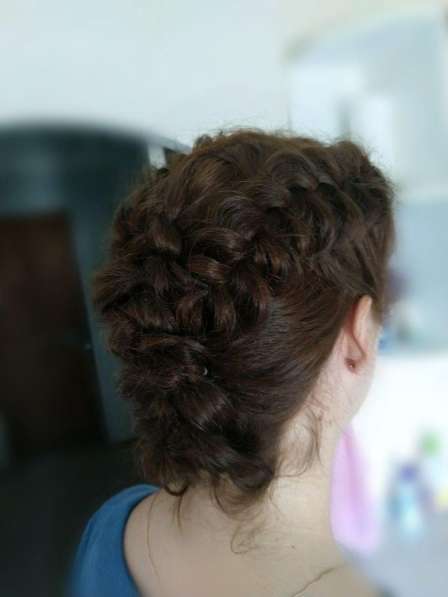 Плетение кос, причёски на основе кос в Санкт-Петербурге