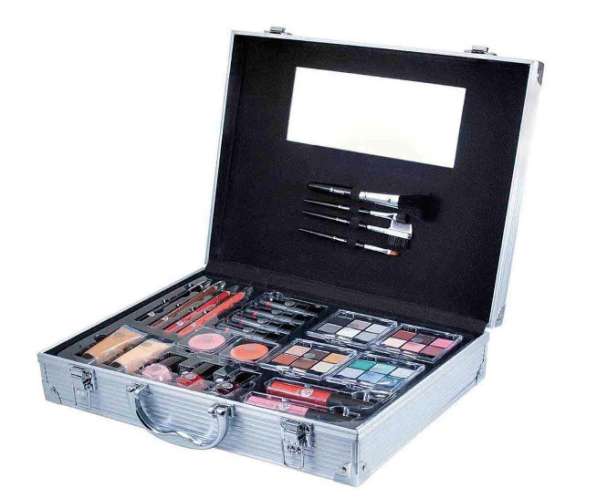 2 K Beauty Косметический набор 3