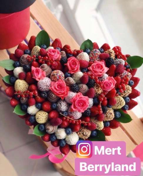 Strawberry in chocolate в фото 9