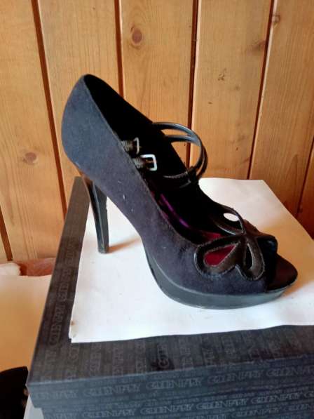 Босоножки чёрные в Санкт-Петербурге