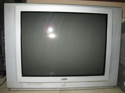 телевизор Sanyo 72см