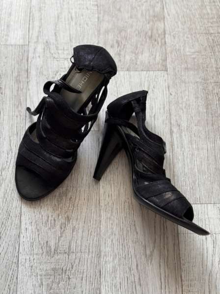 Туфли женские в Сургуте