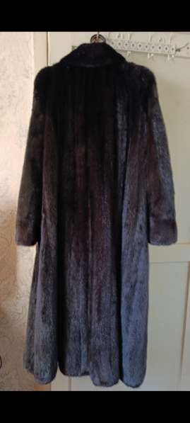 Продам норковую шубу в Москве