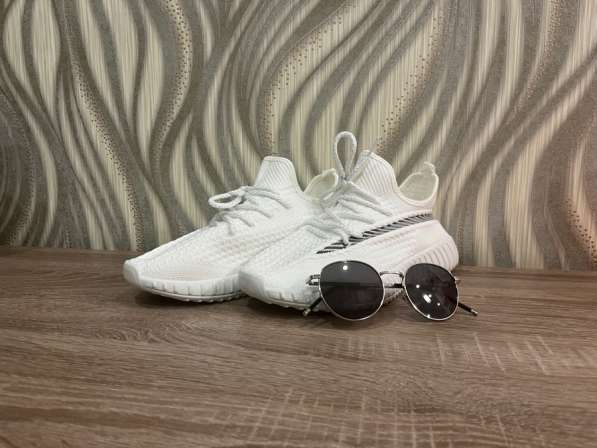 Adidas Yeezy boots 350