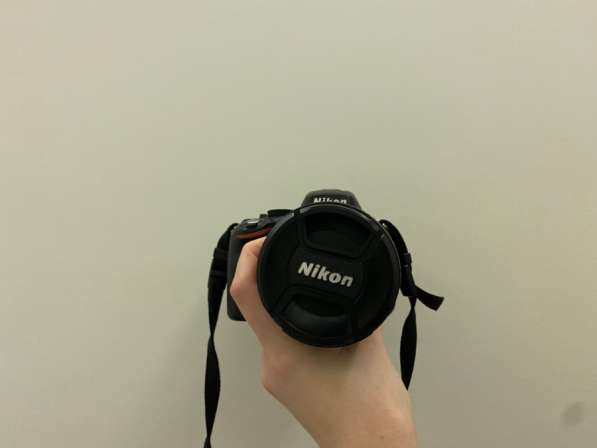Зеркальный фотоаппарат nikon d5100 со штативом в Москве