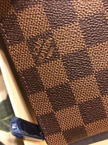 Кошелёк Louis Vuitton в Москве фото 3